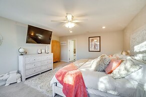 Near Red Rocks: Golden Getaway w/ Deck!