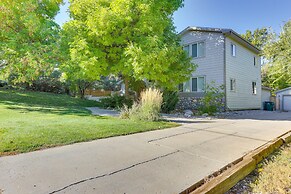 Near Red Rocks: Golden Getaway w/ Deck!