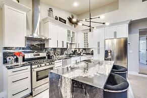 Near Red Rocks: Golden Getaway w/ Deck!