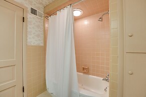 Cozy Hillsdale Home ~ 1 Mi to Baw Beese Lake!