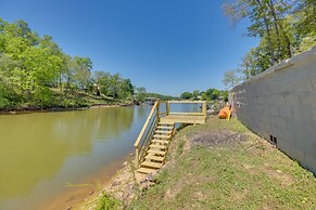 Waterfront Vacation Home on Logan Martin Lake!