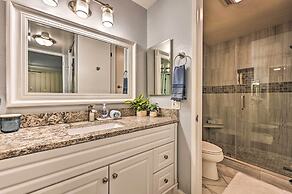 'deja Blue' Oceanside Condo on Beach w/ Pools!