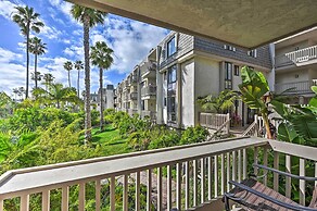 'deja Blue' Oceanside Condo on Beach w/ Pools!