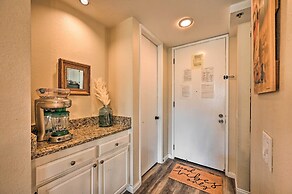 'deja Blue' Oceanside Condo on Beach w/ Pools!