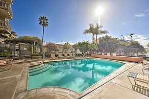 'deja Blue' Oceanside Condo on Beach w/ Pools!