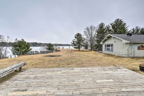 Waterfront Castle Rock Lake Cabin w/ Deck & Grill