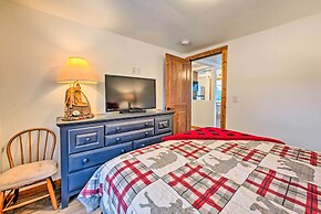 Waterfront Castle Rock Lake Cabin w/ Deck & Grill