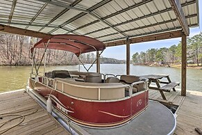 Cozy Studio Cabin in Tallassee w/ Water View!