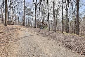 Cozy Studio Cabin in Tallassee w/ Water View!