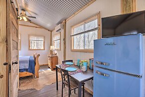 Cozy Studio Cabin in Tallassee w/ Water View!