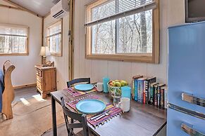 Cozy Studio Cabin in Tallassee w/ Water View!