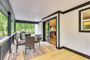 Cozy Lake Chatuge Getaway, Walk to Water!