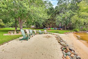Cozy Lake Chatuge Getaway, Walk to Water!