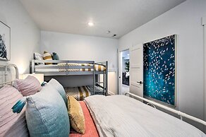 Modern Home + Deck, Lake View & Resort Access