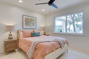 Chic Ocean Springs Vacation Rental Near Downtown!