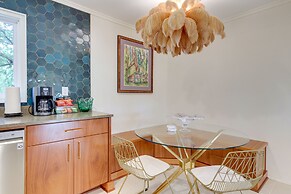 Chic Ocean Springs Vacation Rental Near Downtown!