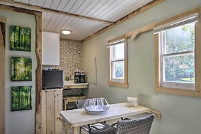 Mt Lookout Tiny House w/ Backyard & Fire Pit!