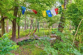 Beautiful Effort Escape w/ Private Hot Tub!