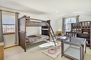 Beautiful Effort Escape w/ Private Hot Tub!