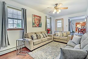 Beautiful Effort Escape w/ Private Hot Tub!