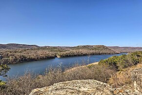 Family-friendly Cabin By Golf Course & Marina