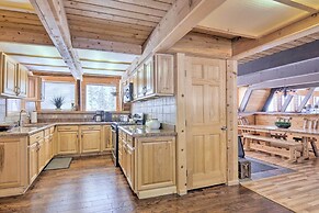 Spacious Duck Creek Village Cabin w/ Hot Tub!
