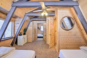 Spacious Duck Creek Village Cabin w/ Hot Tub!