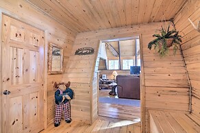 Spacious Duck Creek Village Cabin w/ Hot Tub!