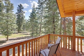 Spacious Duck Creek Village Cabin w/ Hot Tub!