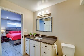 Golf, Shop & Hike: Youngtown Hideaway!