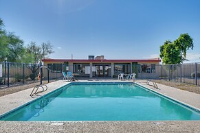 Golf, Shop & Hike: Youngtown Hideaway!