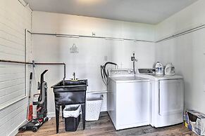 Downtown Gilbert Home w/ Fenced Yard & Fire Pit!