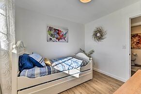 Downtown Gilbert Home w/ Fenced Yard & Fire Pit!