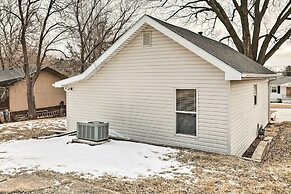 Cozy Omaha Vacation Rental: 6 Miles to Downtown!