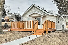 Cozy Omaha Vacation Rental: 6 Miles to Downtown!