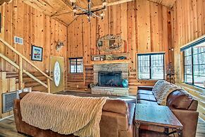 Furnished Patio & Fire Pit: Pinetop Cabin!