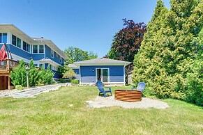 Serene Riverfront St. Clair Studio: Walk to Dtwn!