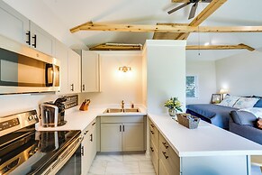 Serene Riverfront St. Clair Studio: Walk to Dtwn!