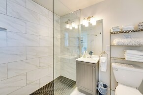 Serene Riverfront St. Clair Studio: Walk to Dtwn!