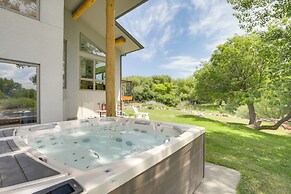 Stunning Sheridan Ranch Villa: Mountain View!