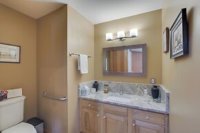 Stunning Sheridan Ranch Villa: Mountain View!