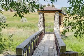 Stunning Sheridan Ranch Villa: Mountain View!