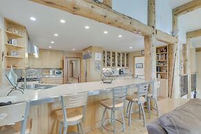 Stunning Sheridan Ranch Villa: Mountain View!