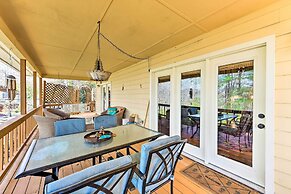 Franklin Cabin: Deck With Smoky Mountain Views!