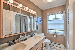 Spacious Michigan Home w/ Private Hot Tub
