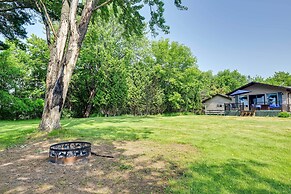 Charming Wausau Cottage: On-site Lake Access!