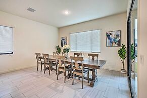 Modern Glendale Getaway ~ 3 Mi To Stadium!
