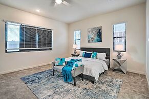 Modern Glendale Getaway ~ 3 Mi To Stadium!