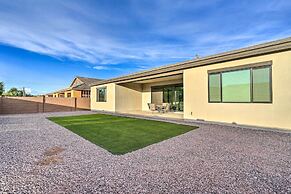 Modern Glendale Getaway ~ 3 Mi To Stadium!