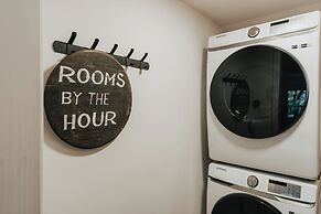 Modern Riverfront Cabin: Poconos Woodland Escape